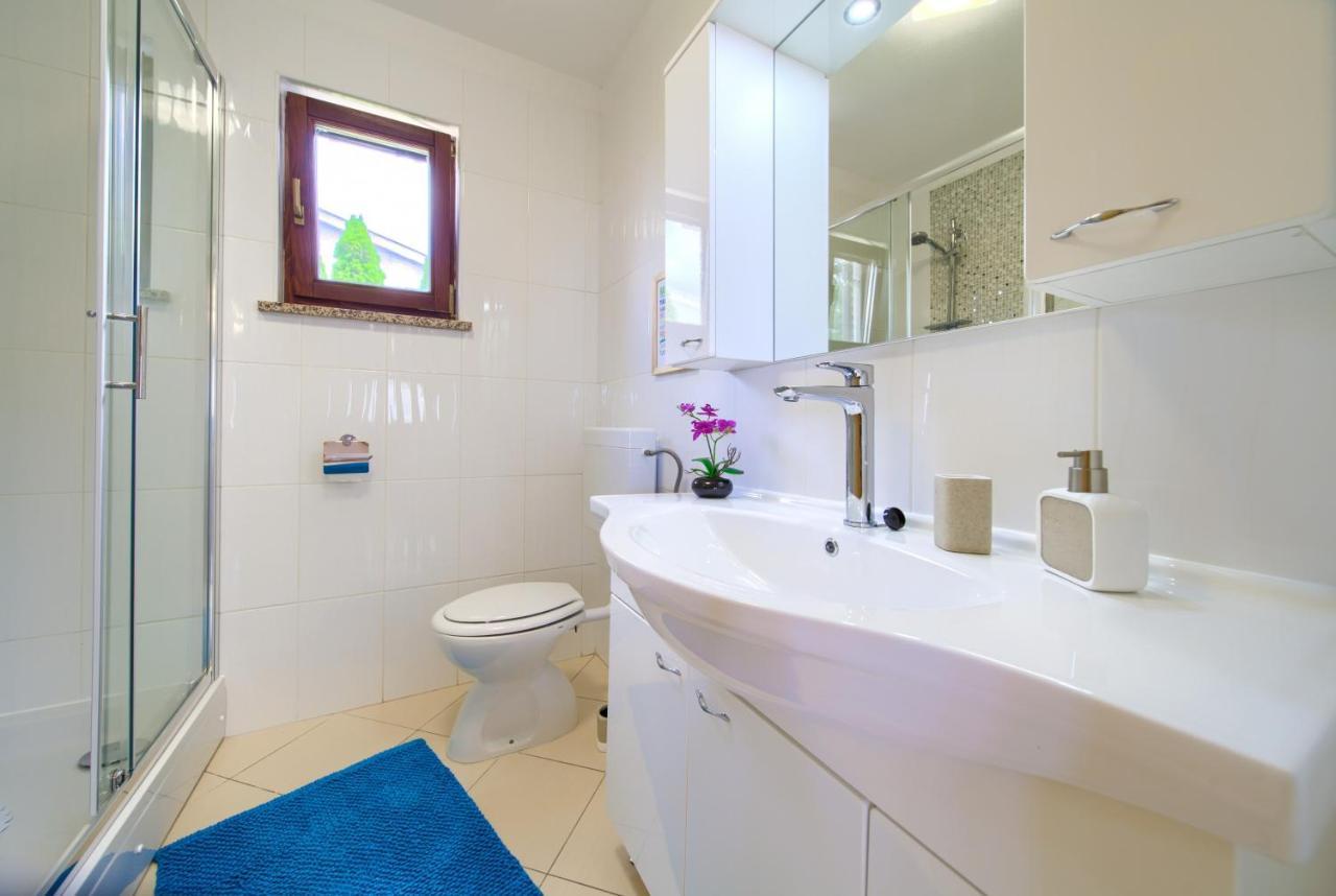 Apartment Jadran Malinska Exterior foto