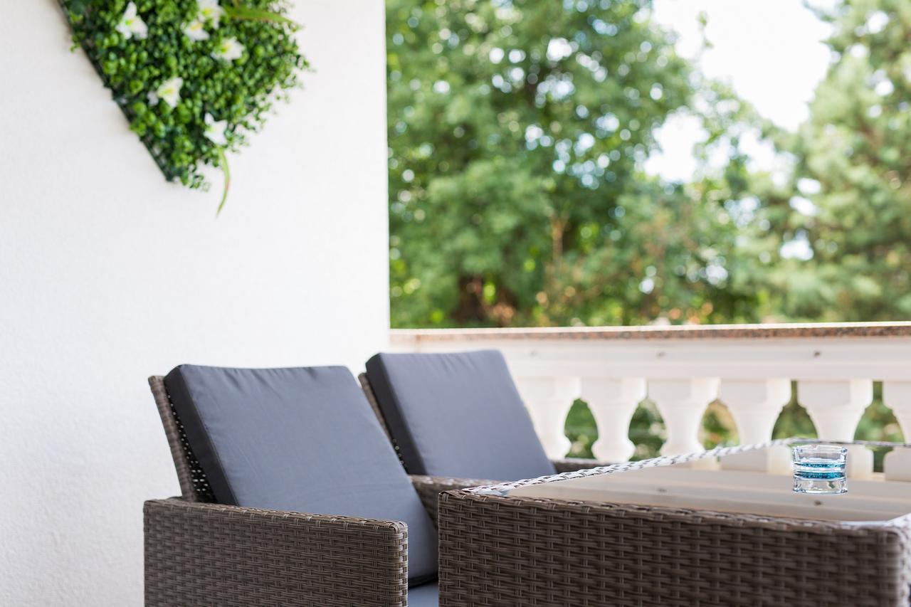 Apartment Jadran Malinska Exterior foto